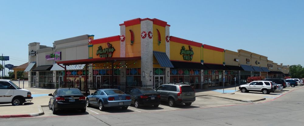 Shafer Crossing Retail Center: 2918 N US Highway 75, Sherman, TX 75090